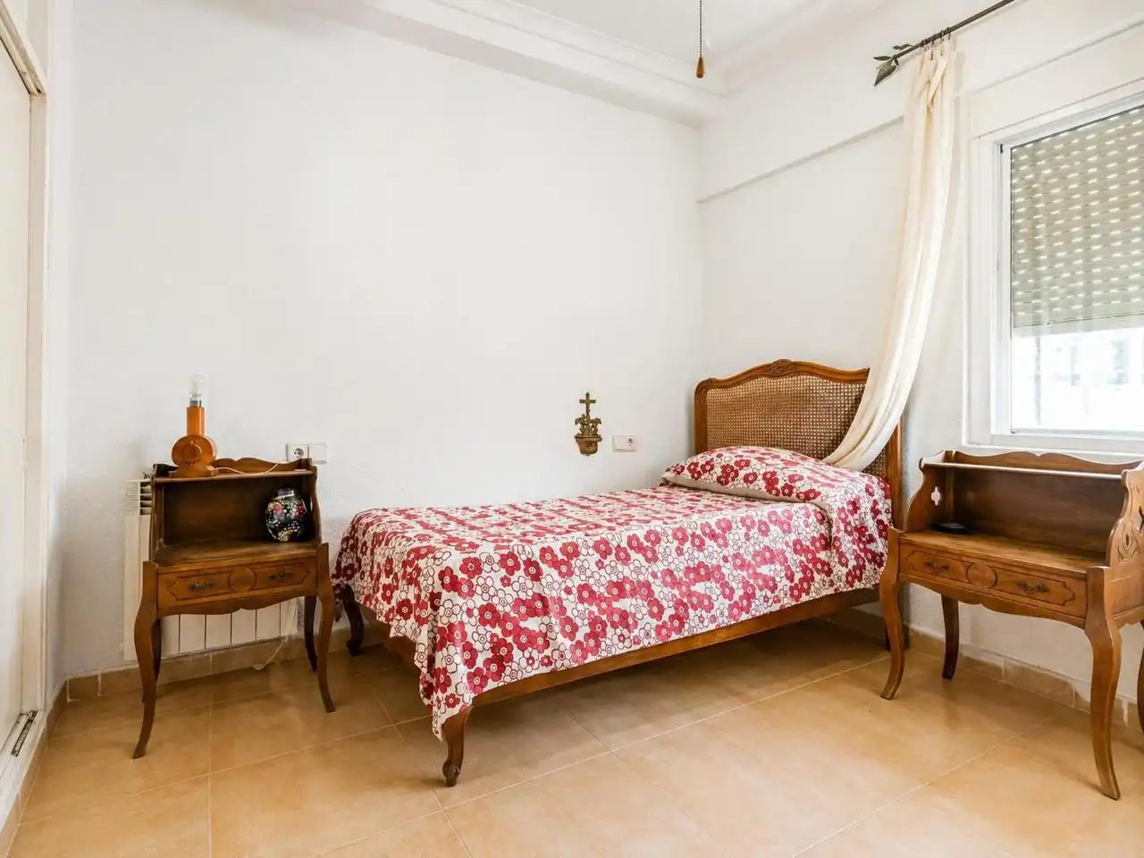 Schlafzimmer von Erdgeschoss zum Verkauf in Santa Pola mit Terrasse