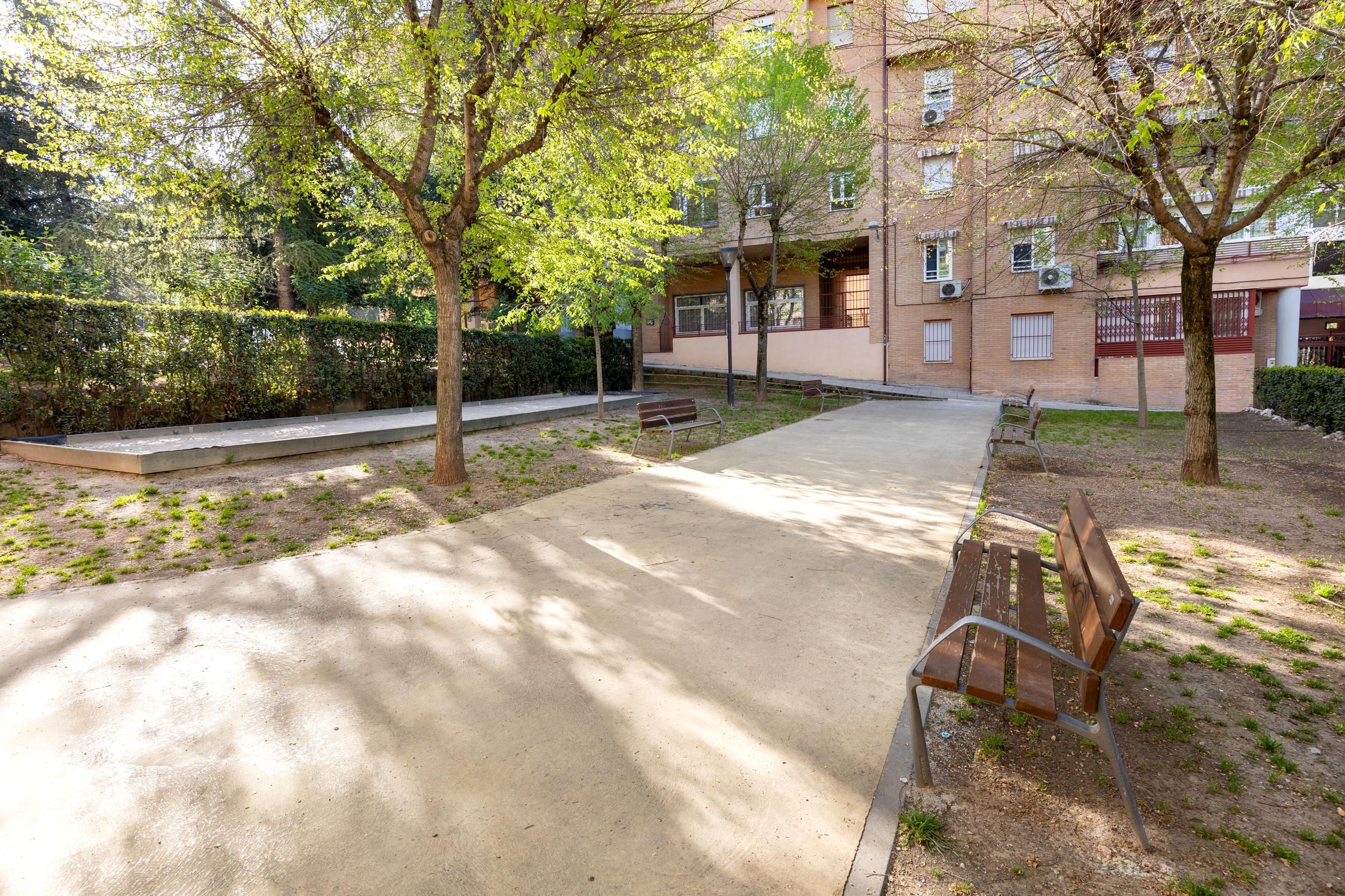 Exterior view of Flat for sale in  Granada Capital  with Air Conditioner and Balcony