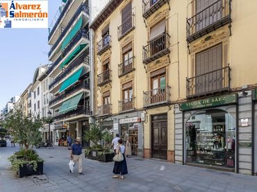 Pis amb balcó en venda a Calle SAN ANTON