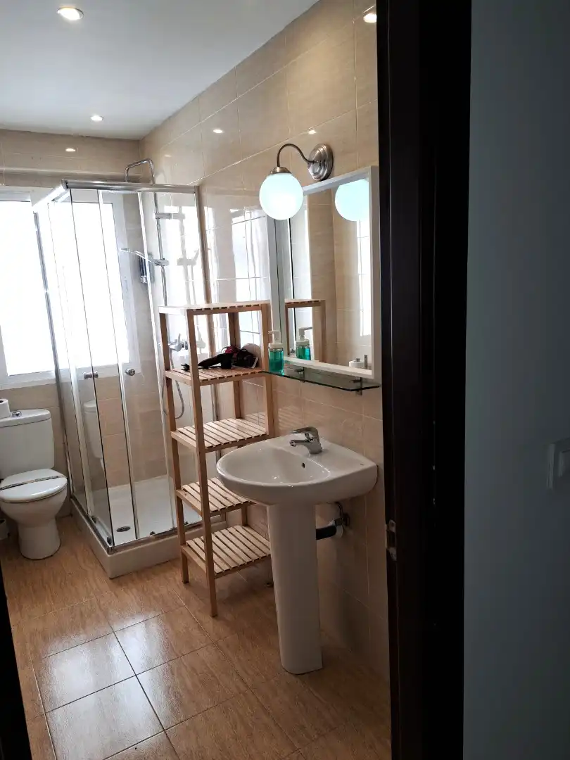 Baño de Piso en venta en Málaga con Aire acondicionado, Terraza y Amueblado