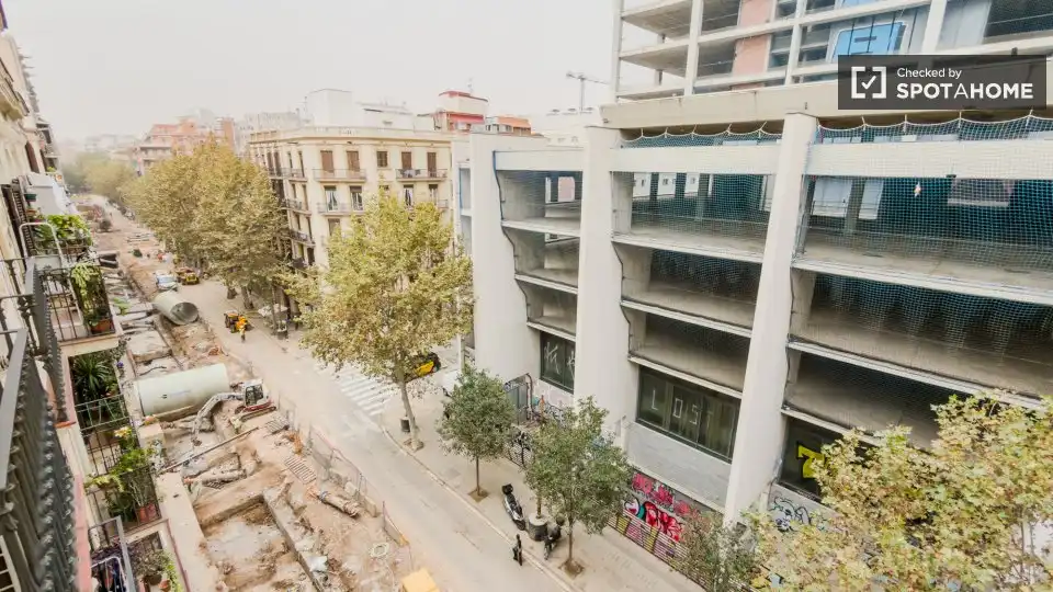 Vista exterior de Piso de alquiler en Barcelona con Aire acondicionado, Calefacción y Amueblado
