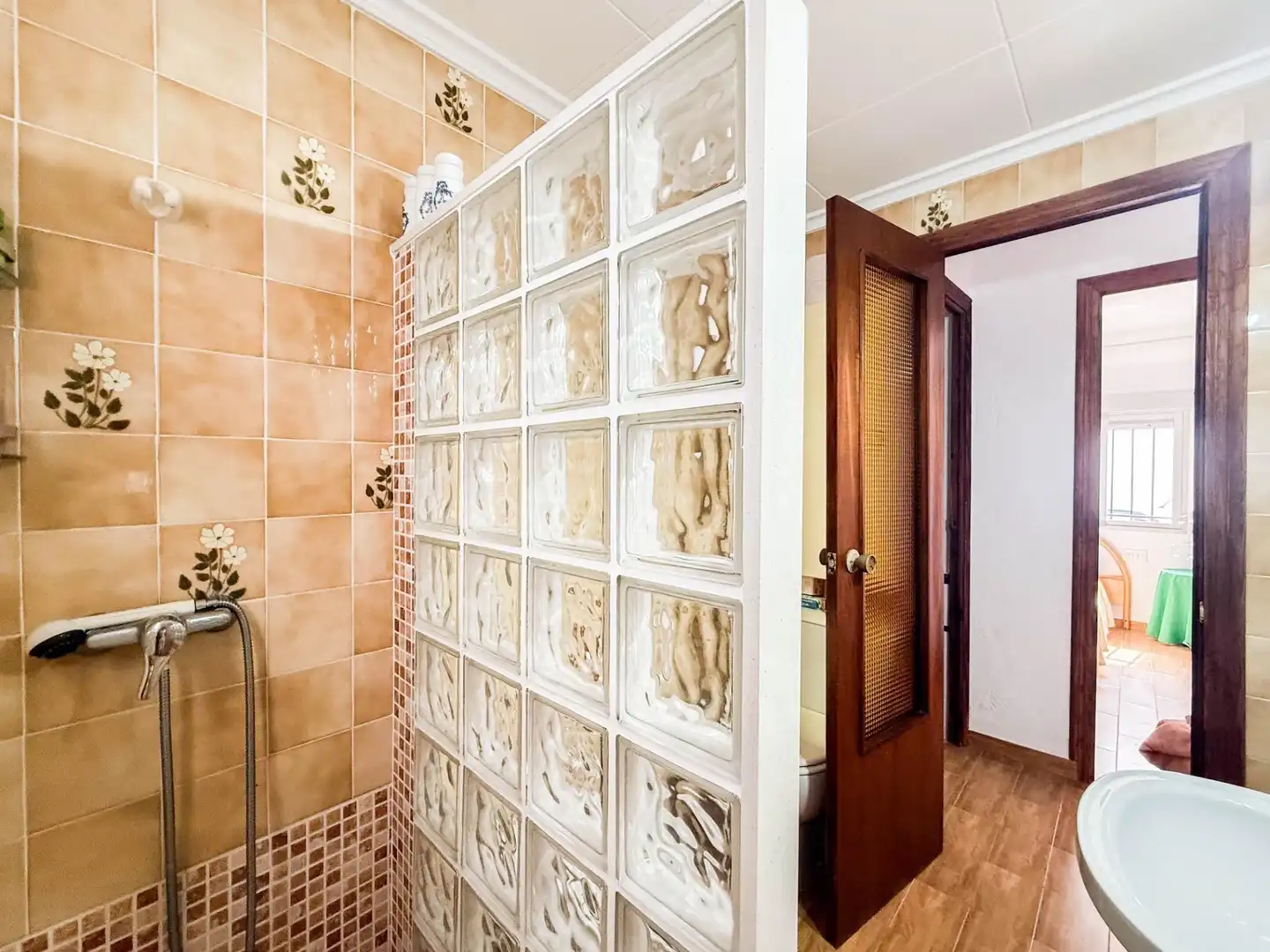 Bany de Casa o xalet en venda en Sellent amb Aire condicionat, Jardí privat i Terrassa