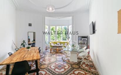 Sala d'estar de Pis en venda en  Barcelona Capital amb Moblat