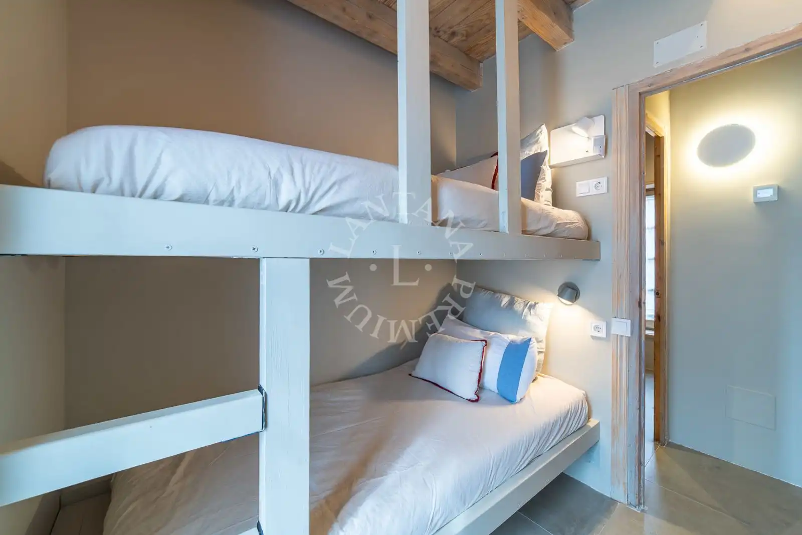 Bedroom of Flat for sale in Naut Aran  with Heating and Storage room