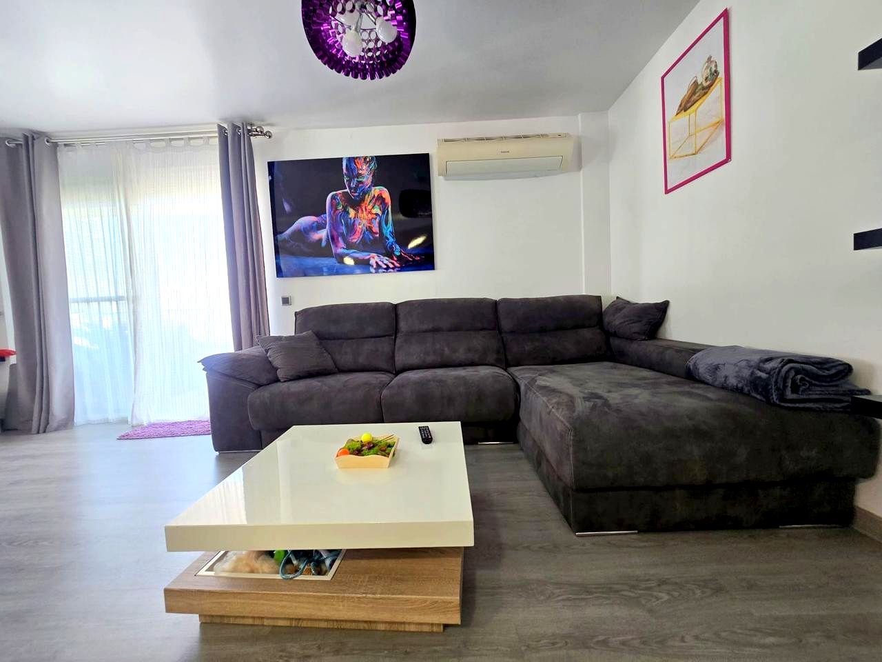 Sala d'estar de Apartament en venda en Gandia amb Aire condicionat, Terrassa i Moblat