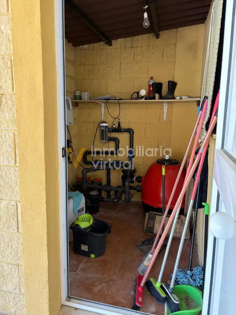Casa o chalet en venta en Lucena con Aire acondicionado, Piscina y Amueblado