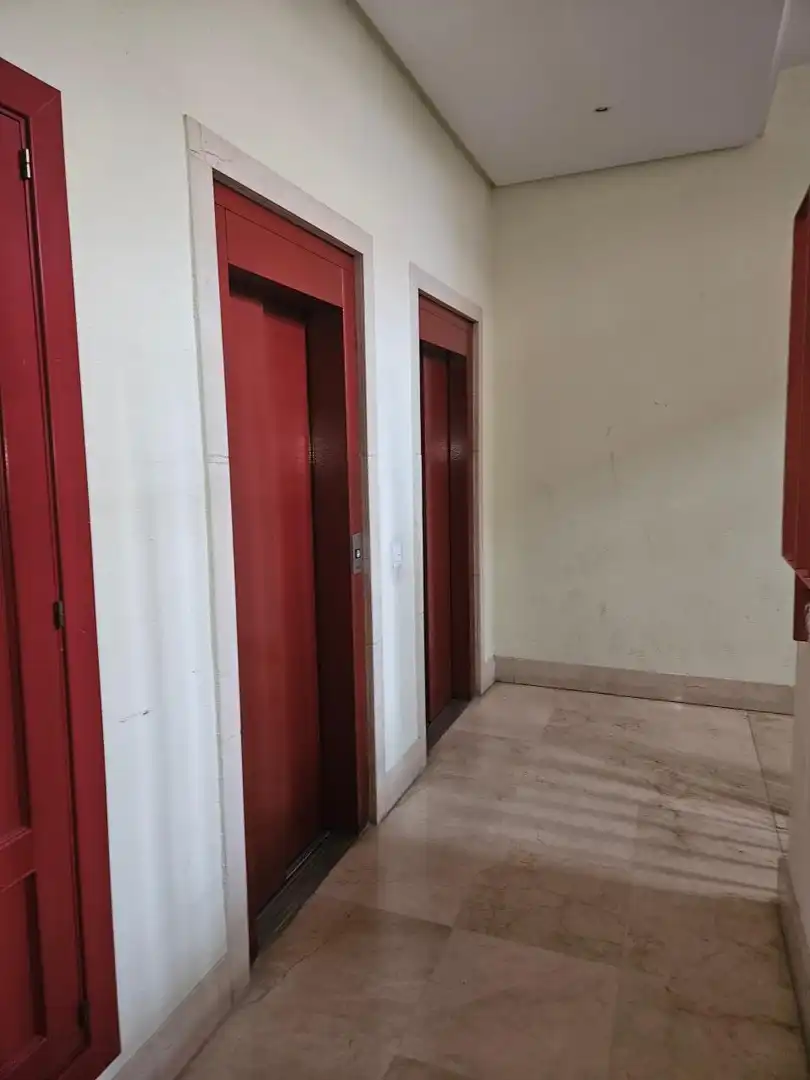 Piso en venta en León Capital  con Calefacción, Trastero y Amueblado