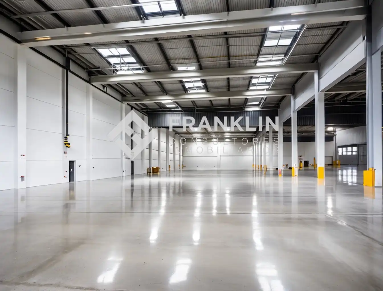 Industrial buildings for rent in Anglès