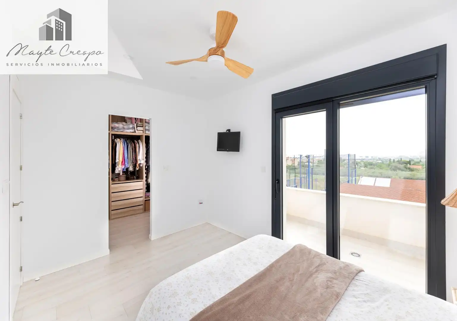 Habitación de Casa o chalet en venta en La Zubia con Terraza y Piscina