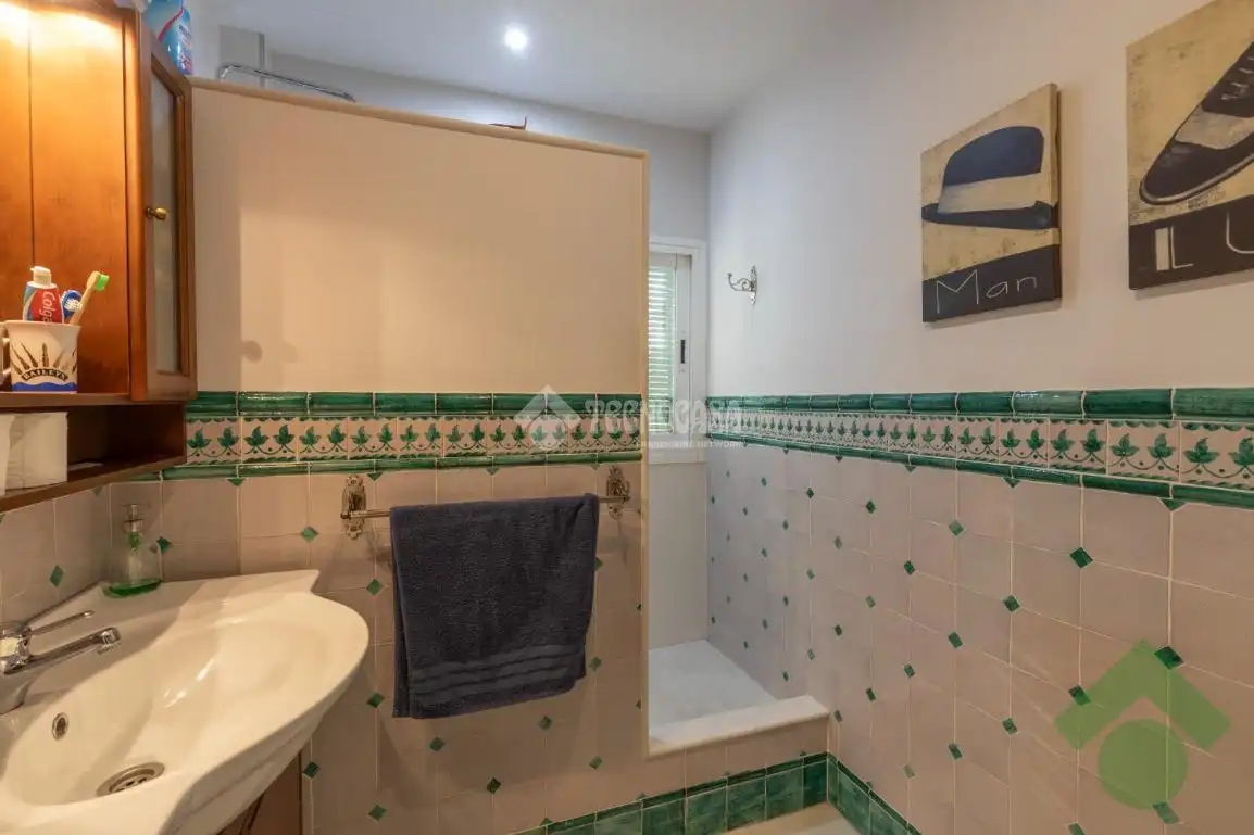 Bany de Casa o xalet en venda en Albolote