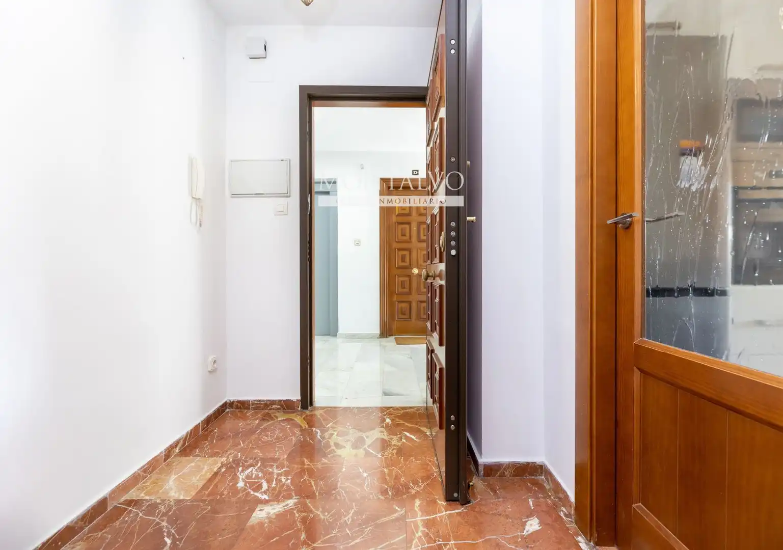 Wohnung zur Miete in Granada mit Klimaanlage, Schwimmbad und Möbliert