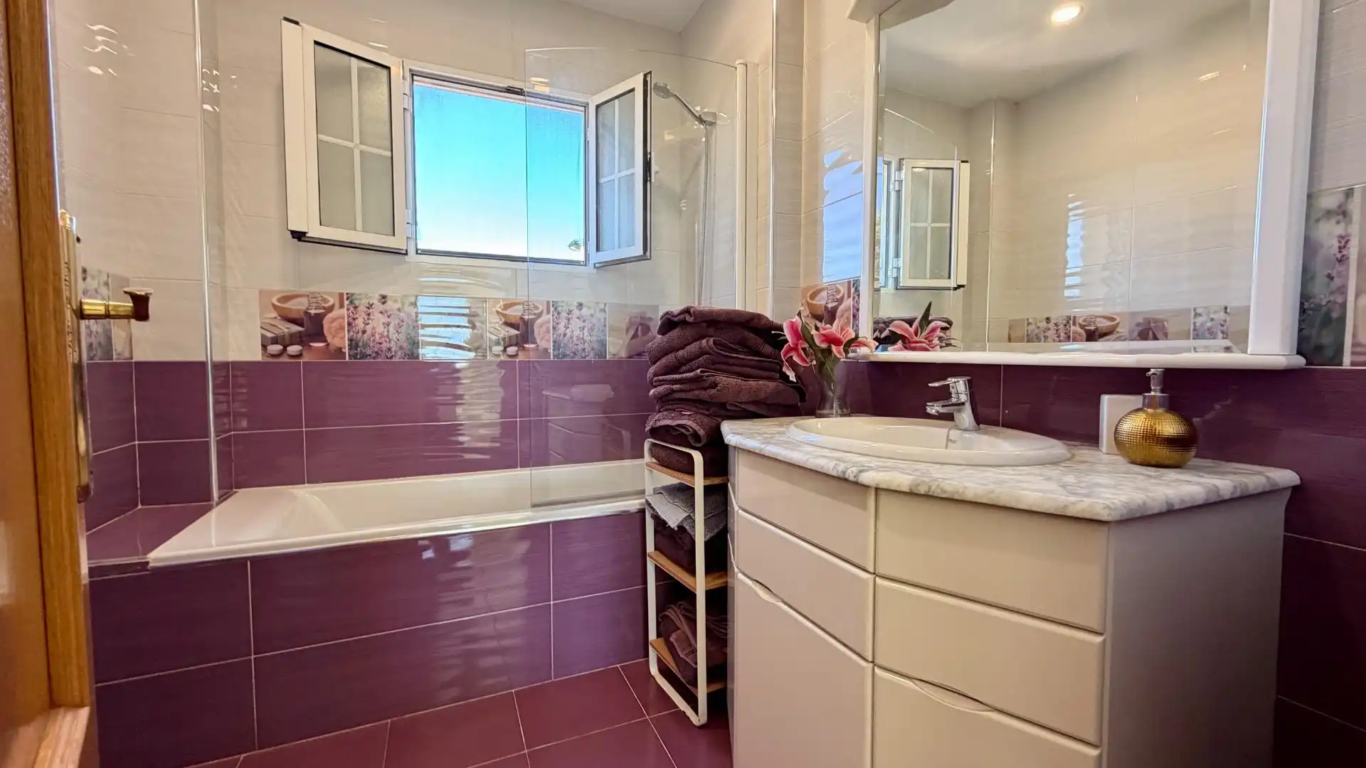 Bathroom of Houses for sale in Elche / Elx  with Air Conditioner, Heating and Terrace