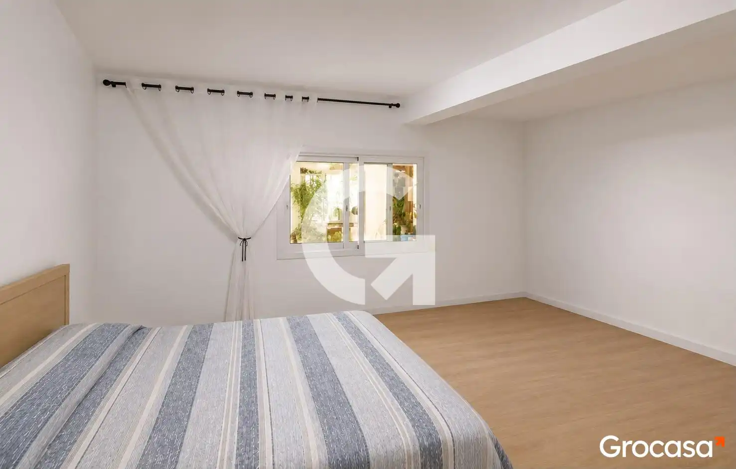 Dormitori de Pis en venda en Esplugues de Llobregat amb Aire condicionat, Terrassa i Traster