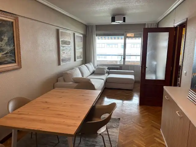 Flat for rent in Avenida de Pío XII, 17, Iturrama