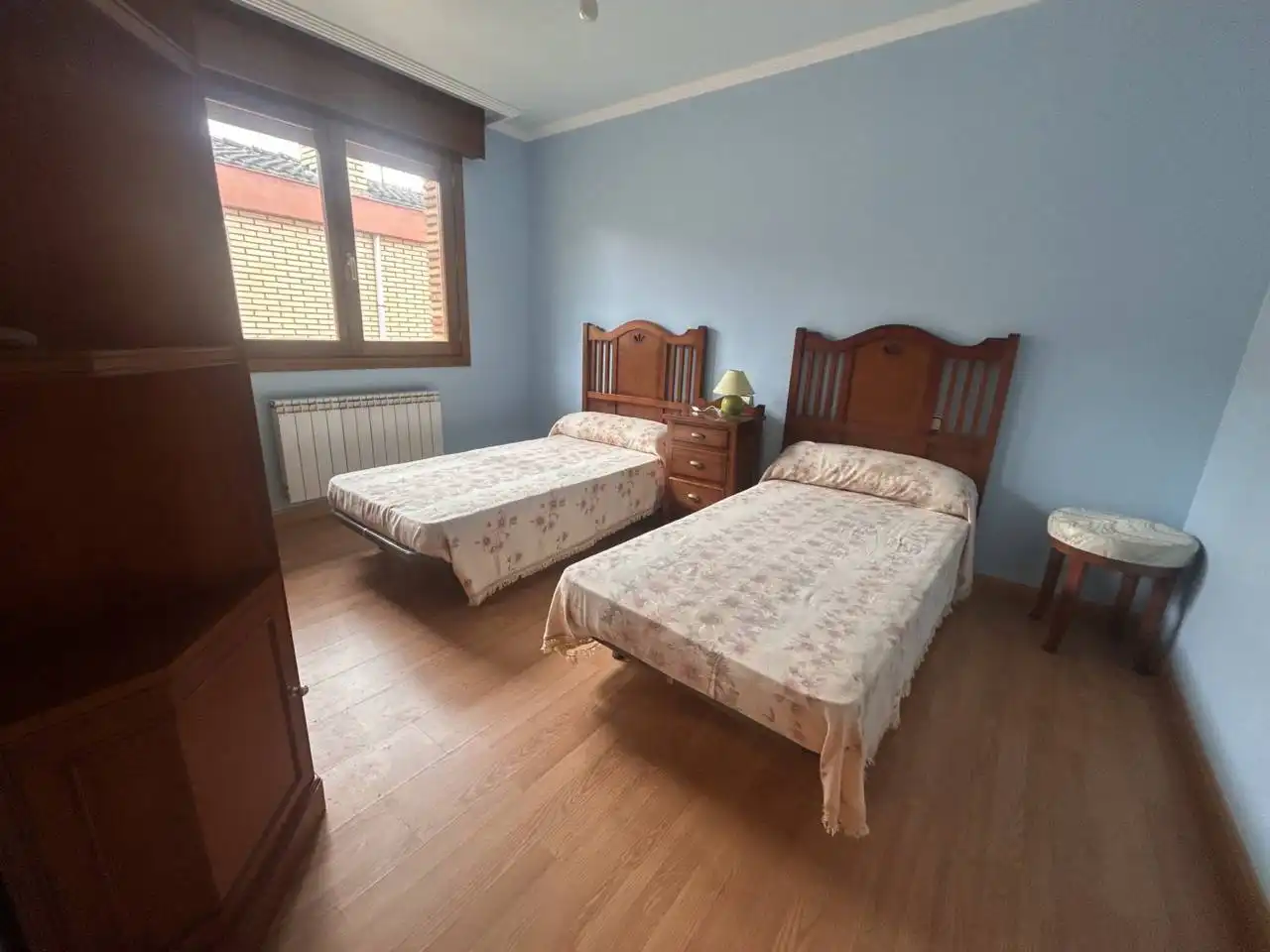 Dormitori de Casa o xalet en venda en Ledesma de la Cogolla amb Calefacció, Terrassa i Moblat