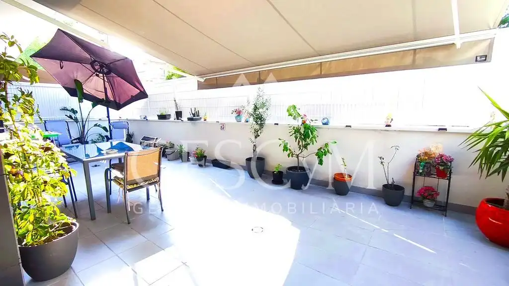 Erdgeschosswohnung mit Pool zum Verkauf in Pallejà