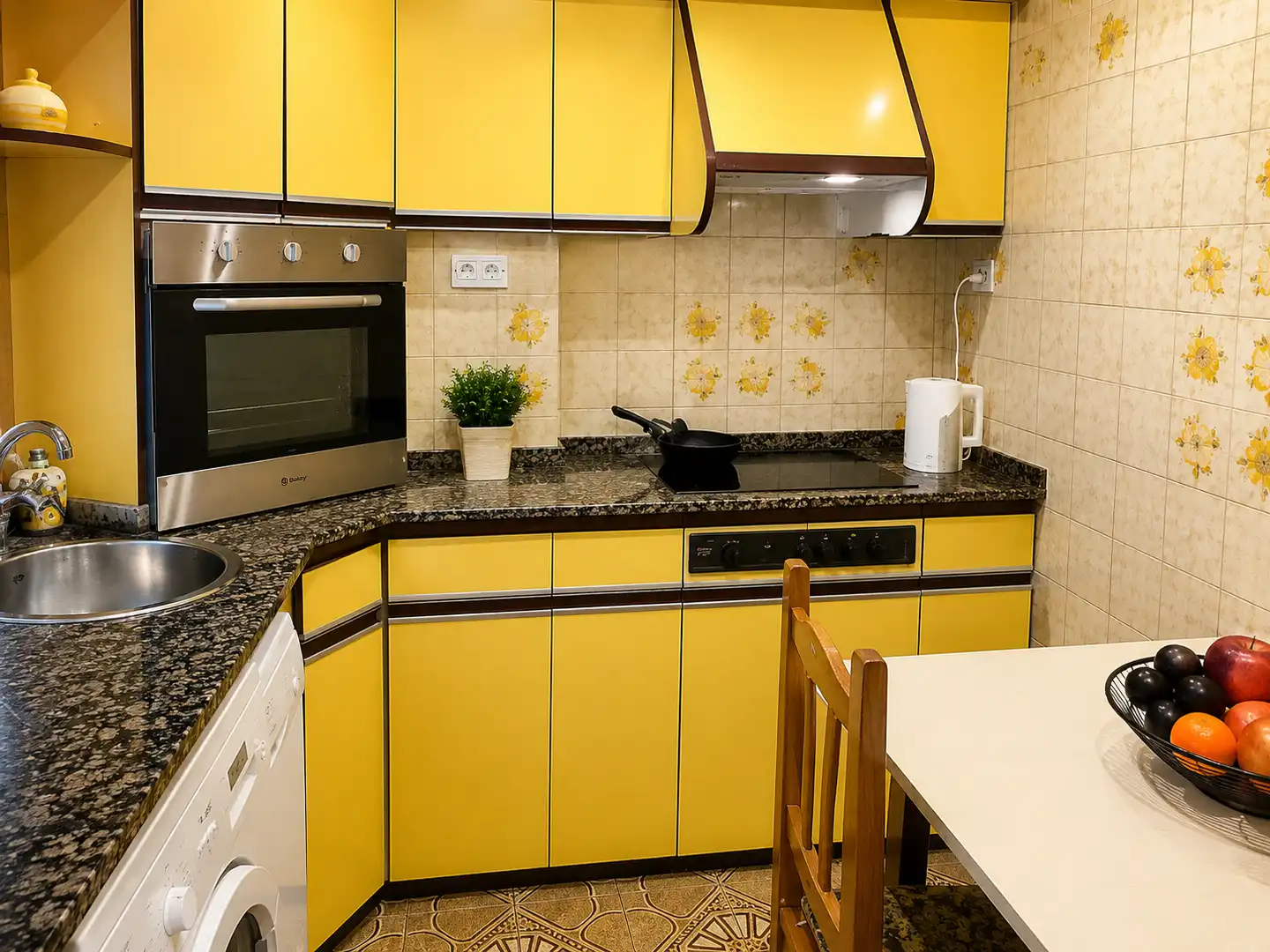 Cocina de Piso de alquiler en Santander con Calefacción, Amueblado y Horno