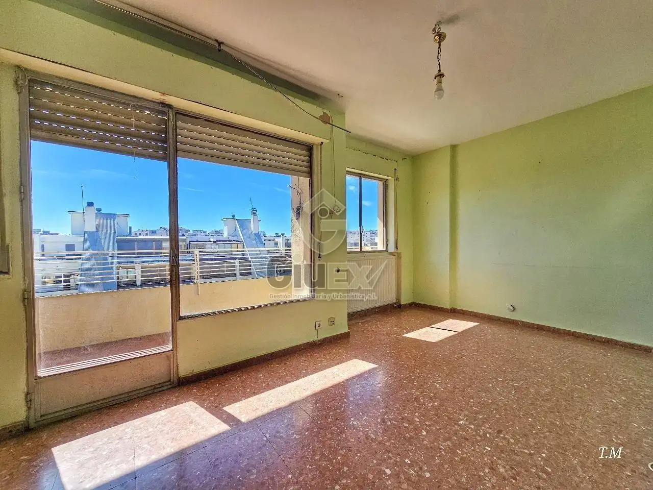 Vista exterior de Piso en venta en Cáceres con Aire acondicionado, Calefacción y Terraza