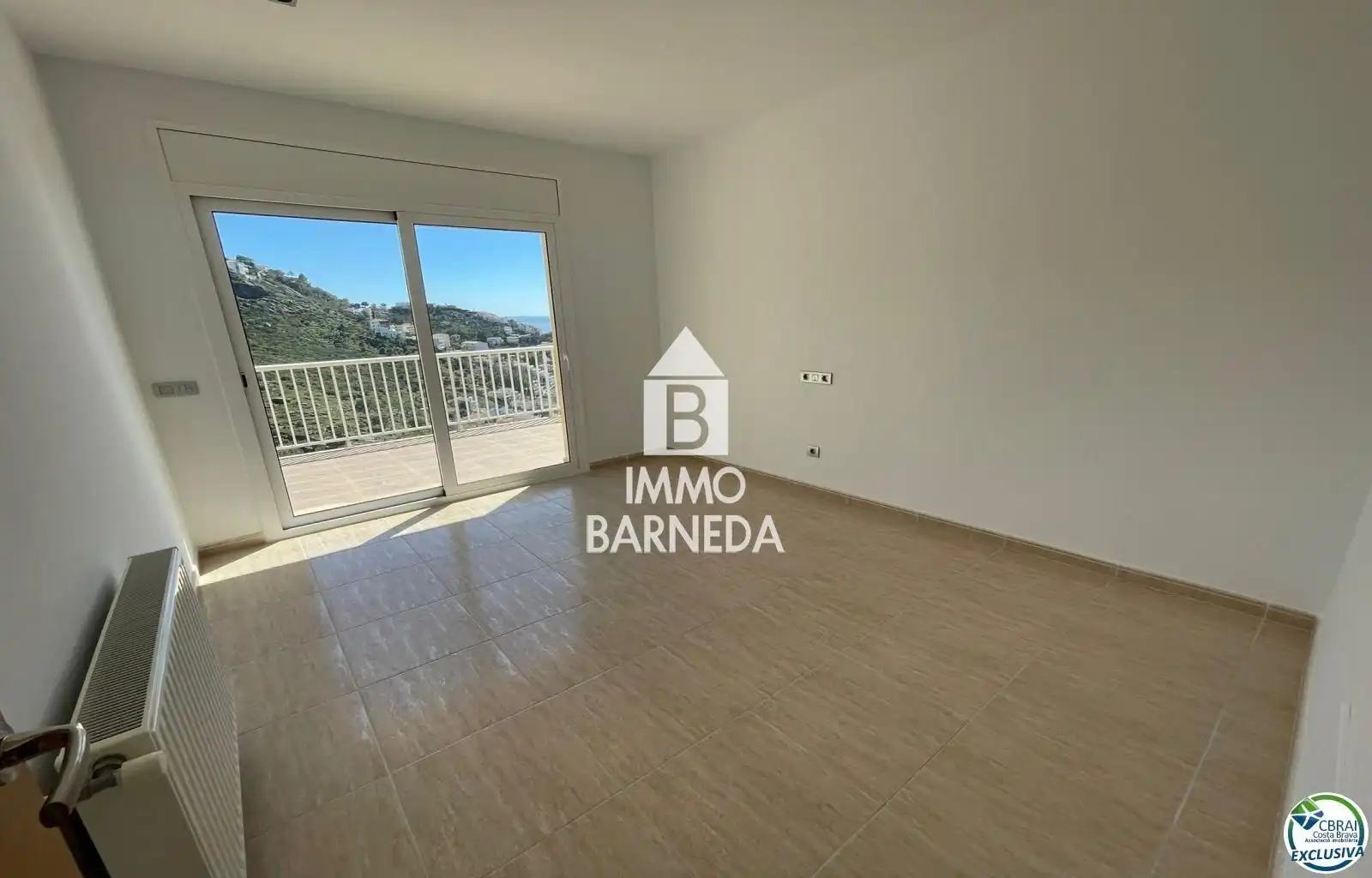Vista exterior de Casa o xalet en venda en Roses amb Calefacció, Jardí privat i Terrassa