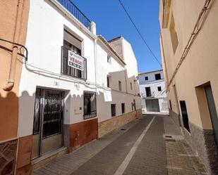 Vista exterior de Casa o xalet en venda en Yátova amb Terrassa i Balcó