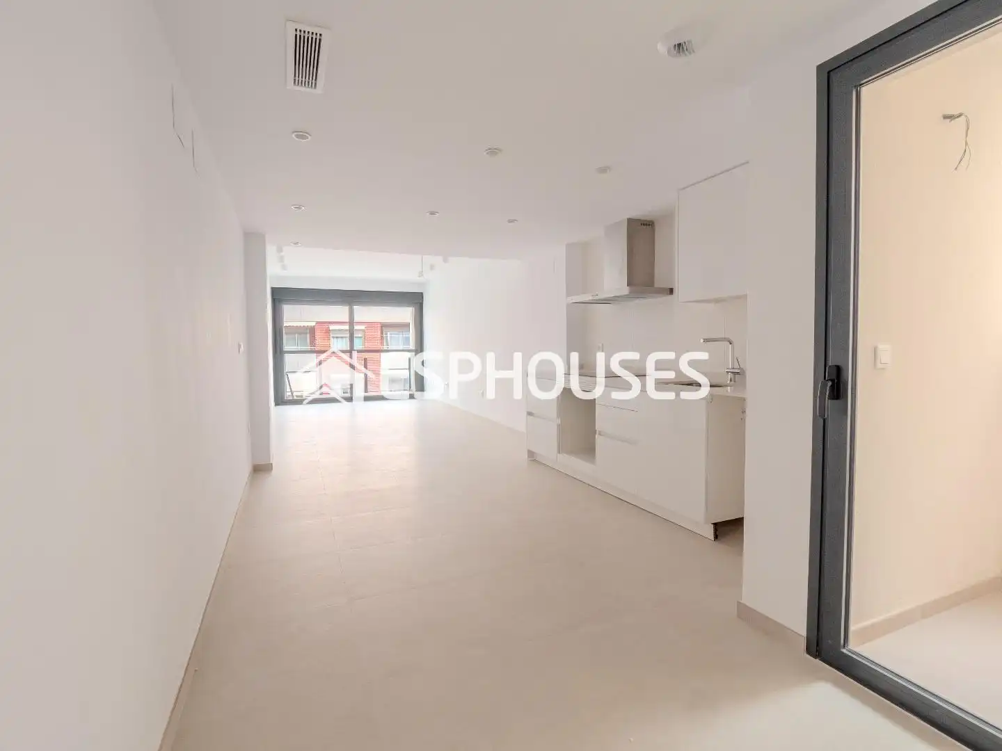 Piso en venta en Alicante / Alacant con Trastero, Balcón y Piscina comunitaria