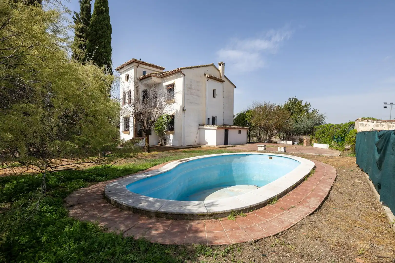 Chalet con piscina en venta en Calle Camino del Almendral 4
