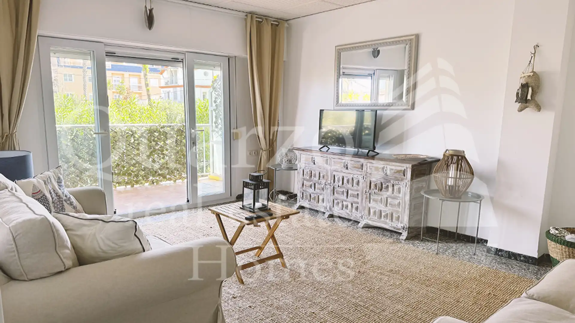 Sala de estar de Apartamento en venta en Dénia con Calefacción, Trastero y Amueblado