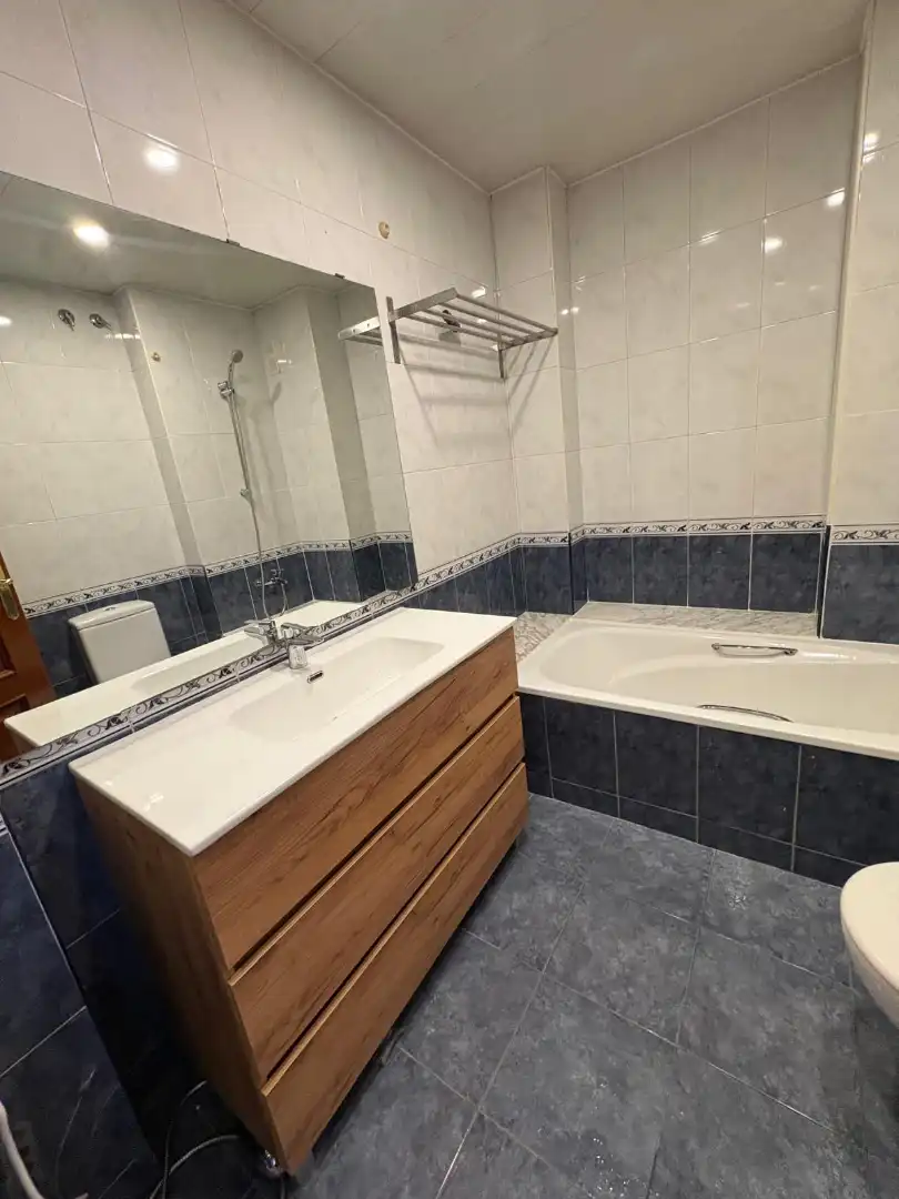Bathroom of Flat for sale in Montcada Centre - La Ribera