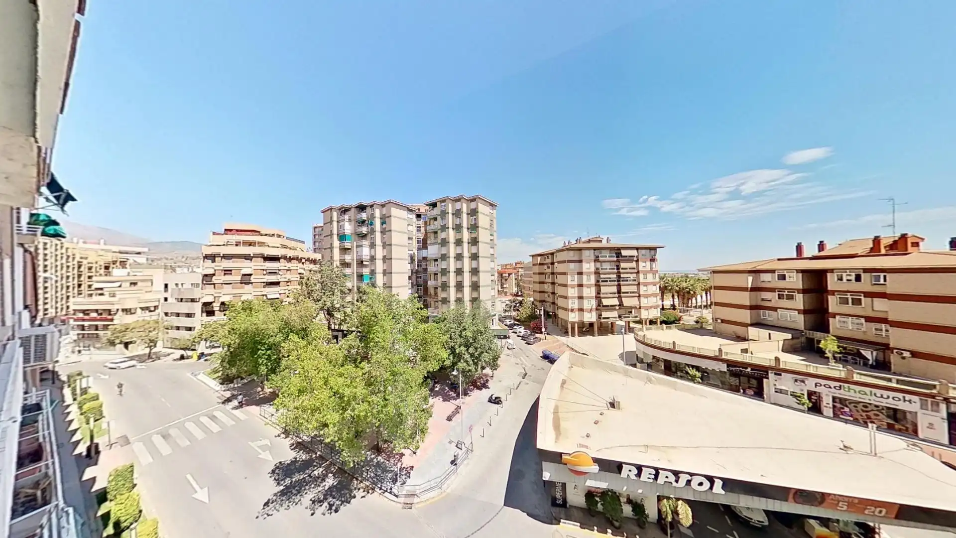 Vista exterior de Pis en venda en Motril amb Balcó i Alarma
