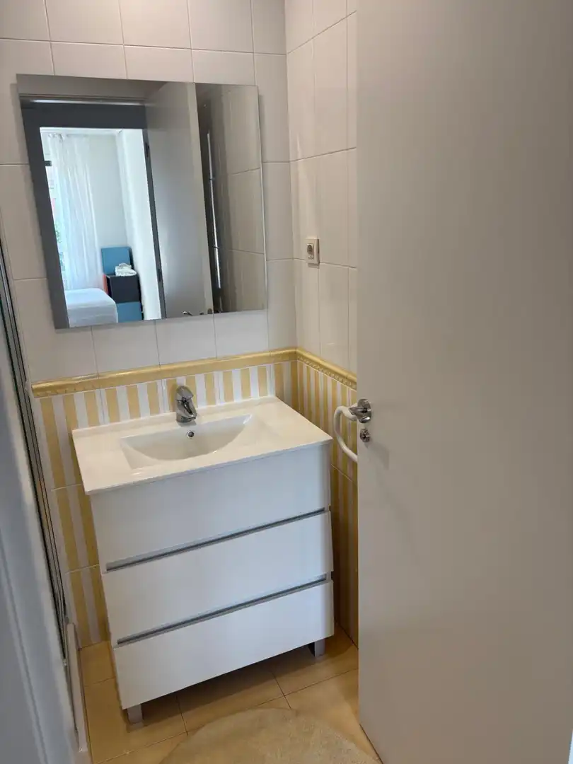Bany de Pis de lloguer en Santander amb Calefacció, Terrassa i Moblat