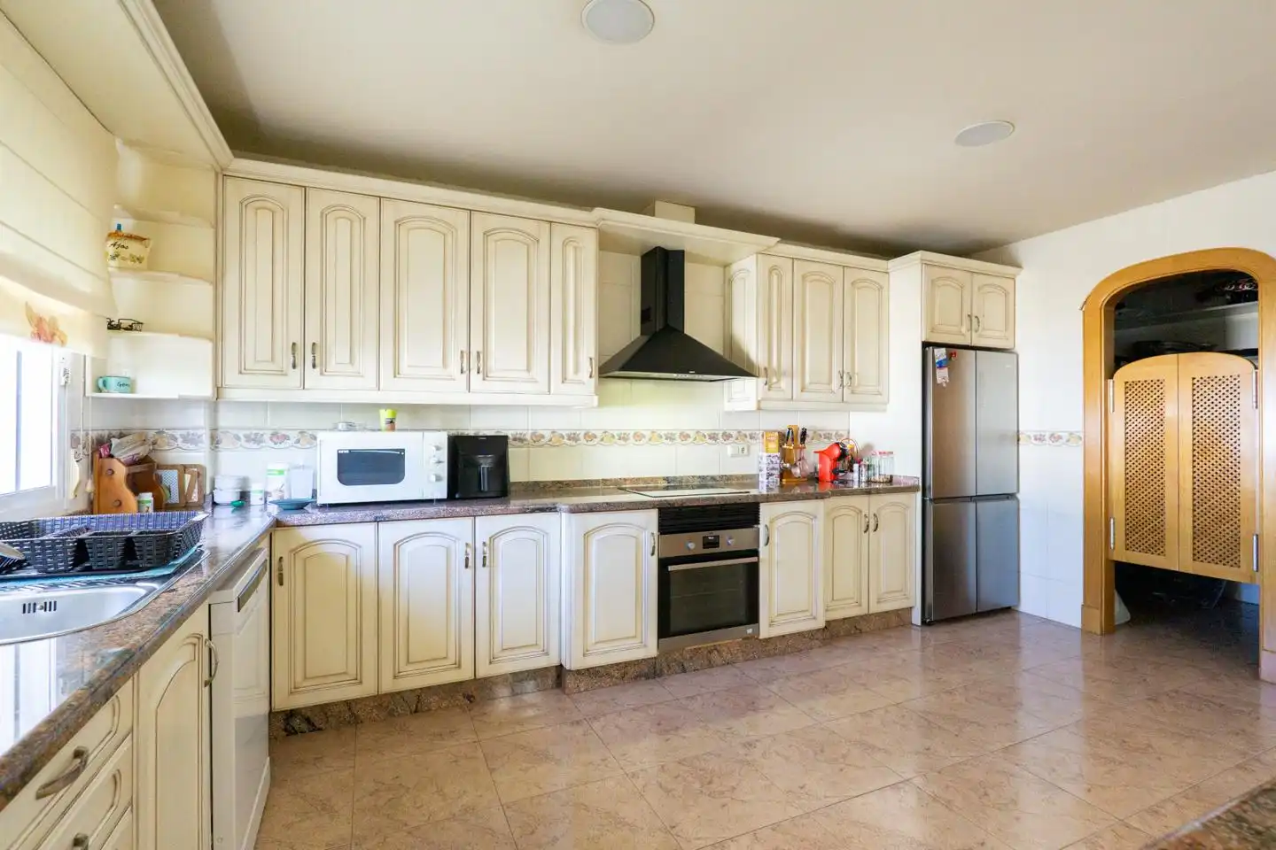 Cocina de Casa o chalet en venta en Cox con Aire acondicionado, Jardín privado y Parquet