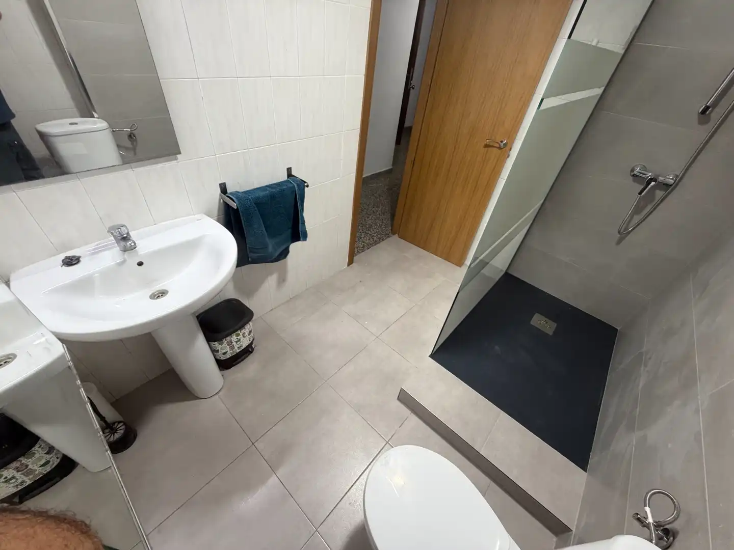 Bathroom of Flat for rent in Murcia  with Furnished, Oven and Washing machine