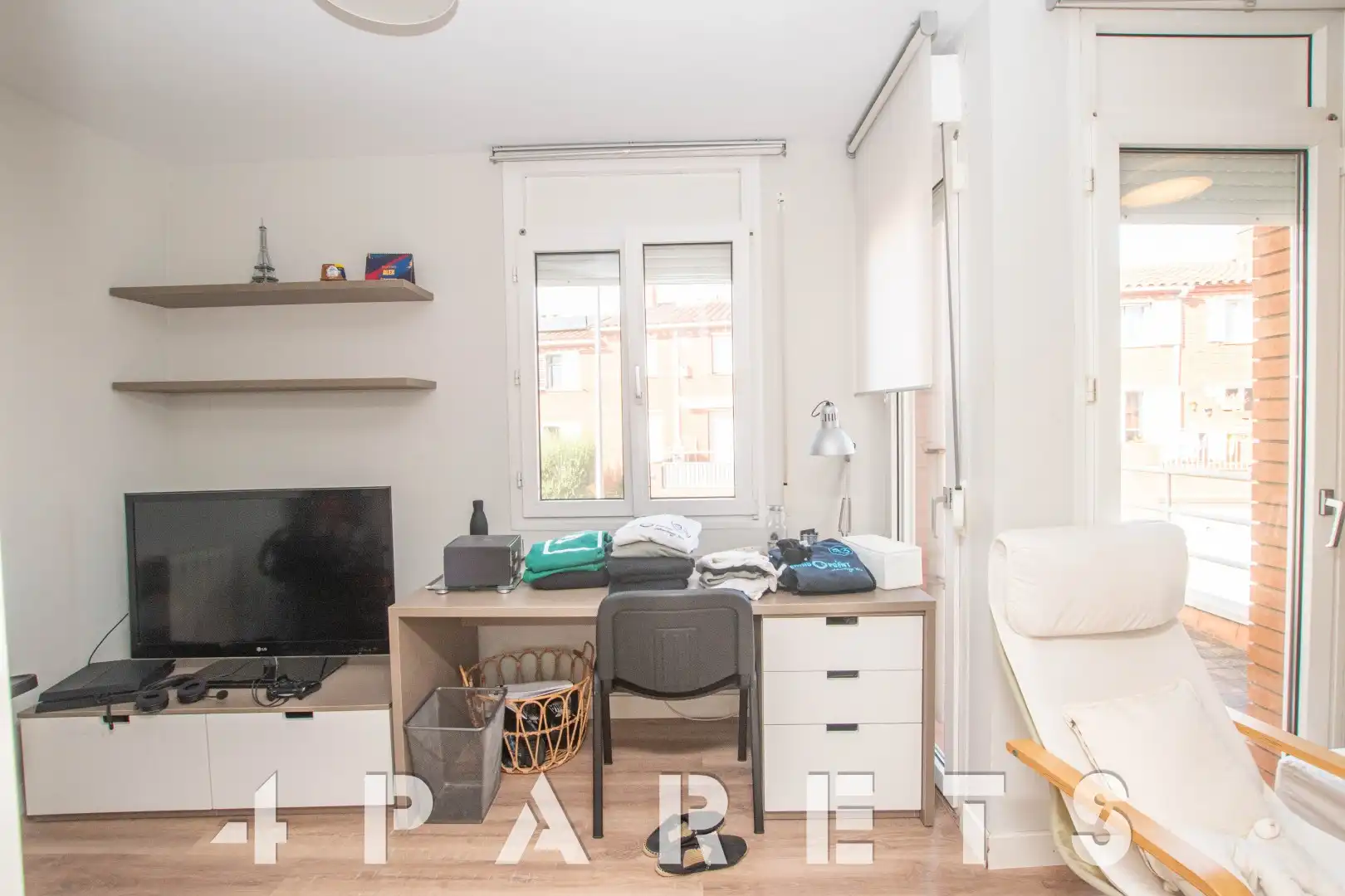 Habitación de Casa adosada de alquiler en Vilassar de Dalt con Aire acondicionado, Calefacción y Jardín privado