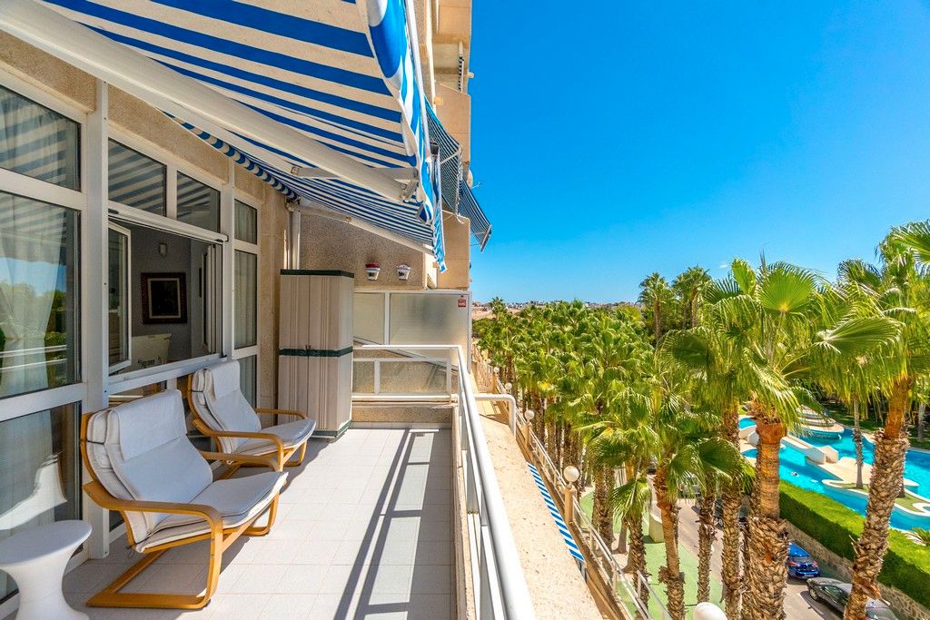 Terrassa de Apartament en venda en Orihuela amb Aire condicionat, Jardí privat i Terrassa