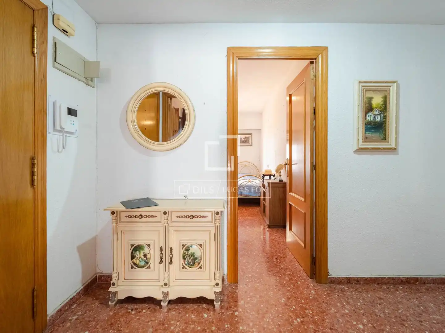 Wohnung zum Verkauf in Valencia mit Klimaanlage, Möbliert und Balkon
