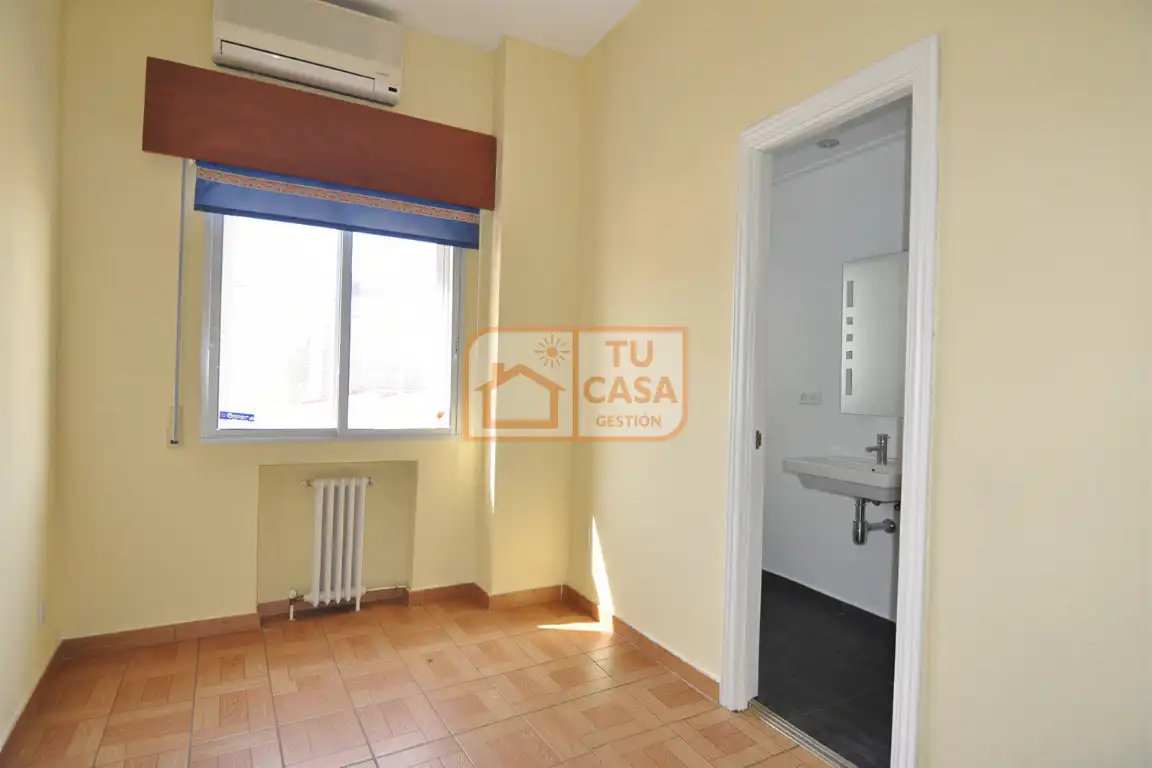 Flat with terrace to rent in Calle Periodista Sánchez Asensio, imagen 7