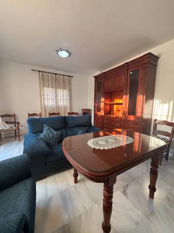Casa-chalet en Venta en Calle Granado en Almensilla