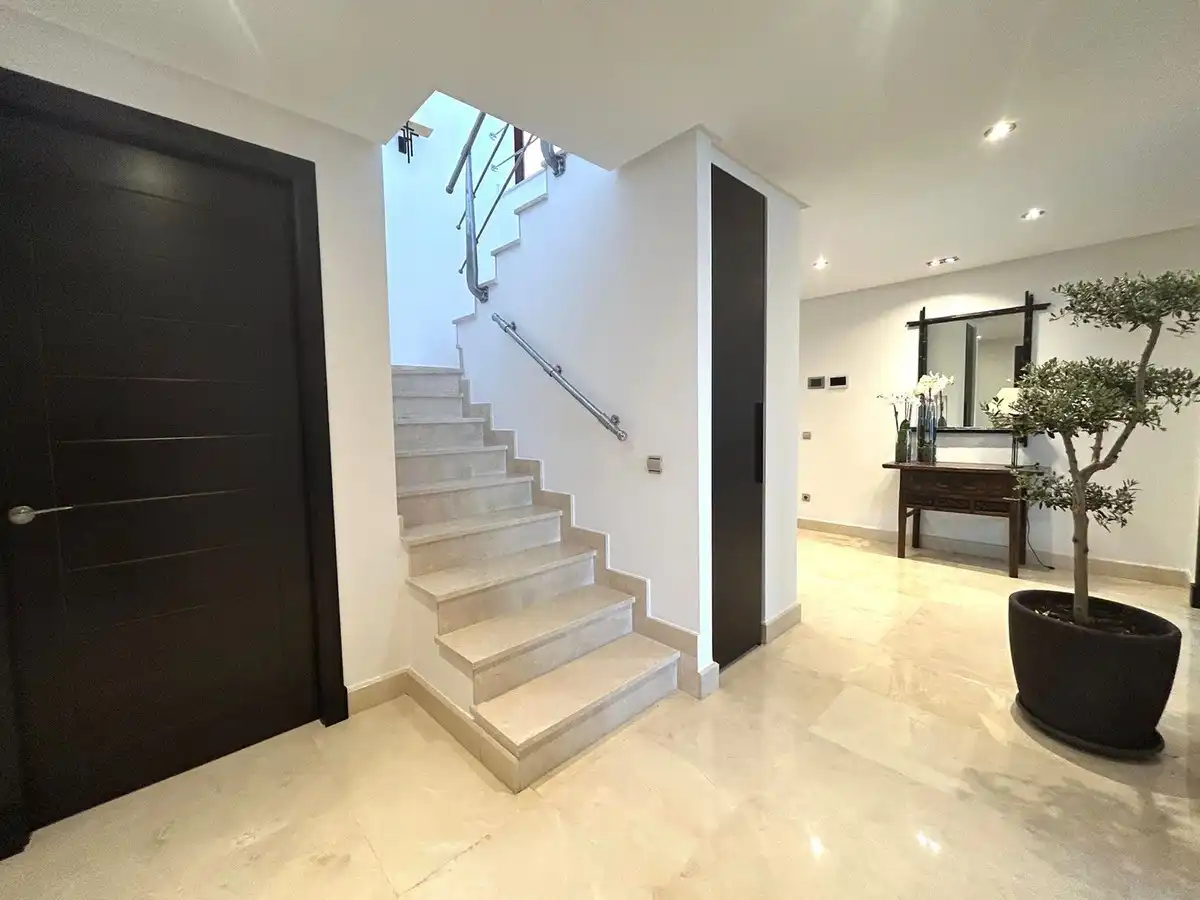 Duplexes for rent in Marbella  with Air Conditioner, Terrace and Furnished