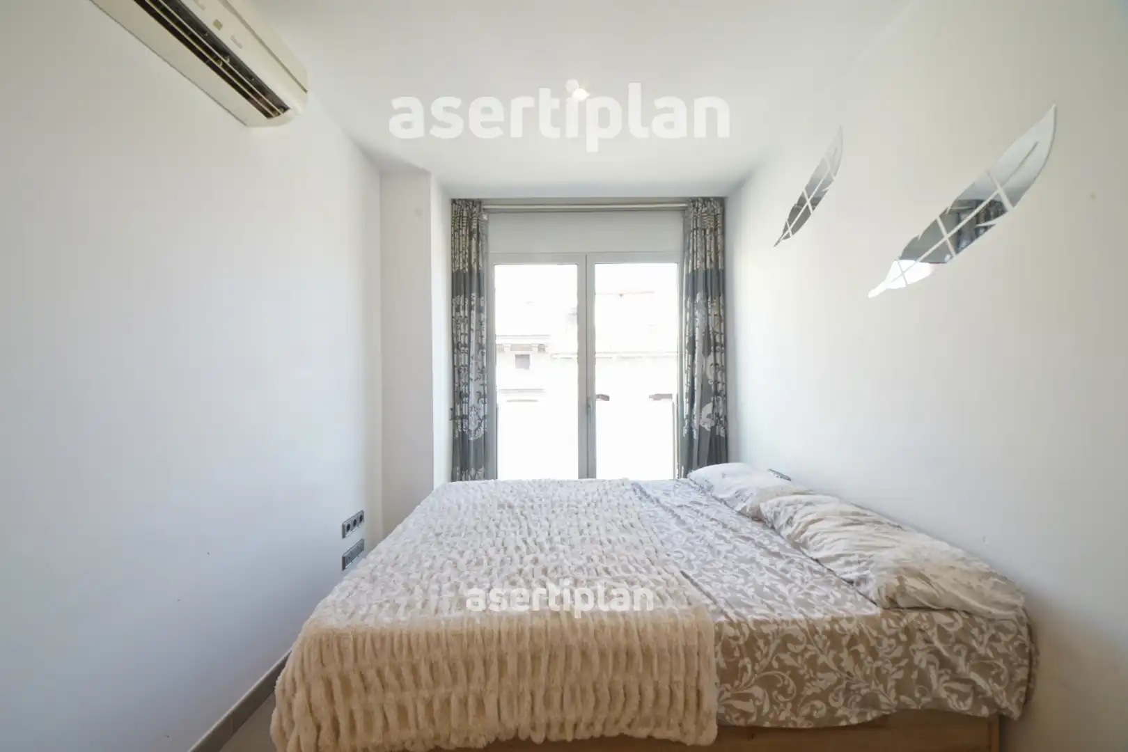 Wohnung zur Miete in Camí Ral de la Mercè, Centre