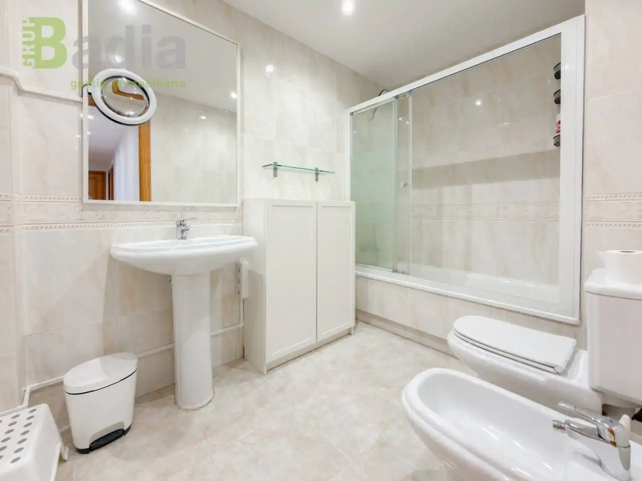 Baño de Piso en venta en Sudanell con Aire acondicionado, Calefacción y Terraza