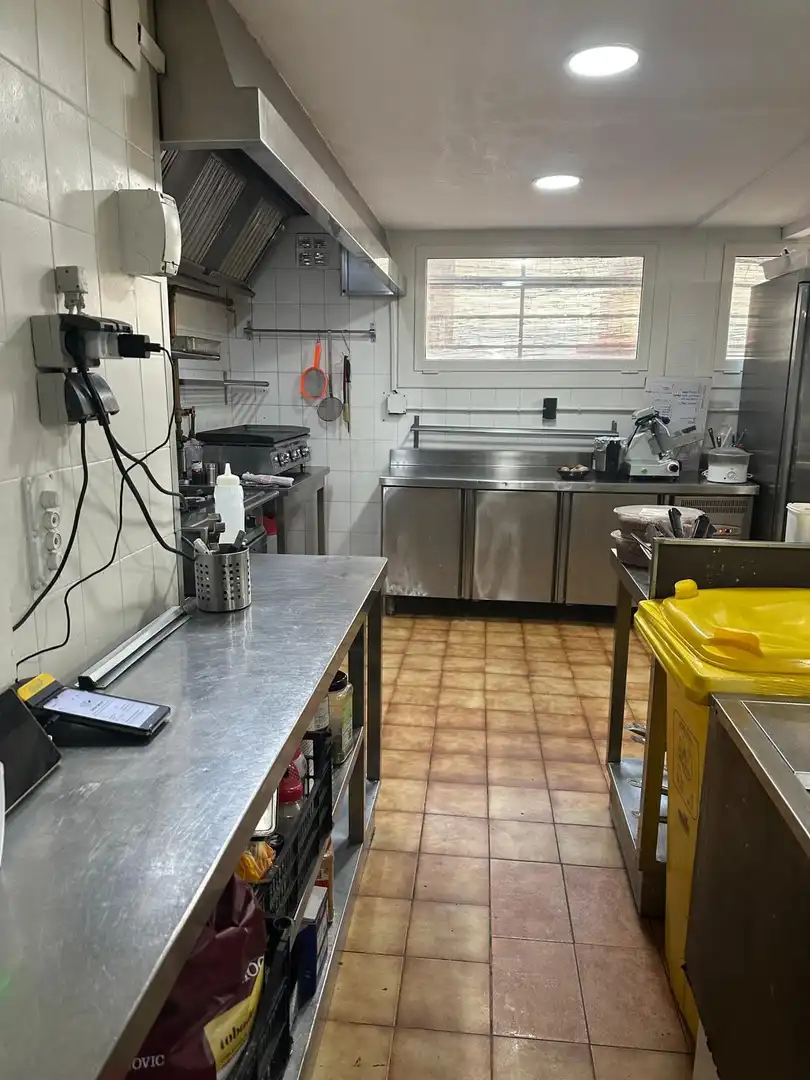 Cocina de Local en traspaso en Igualada con Aire acondicionado