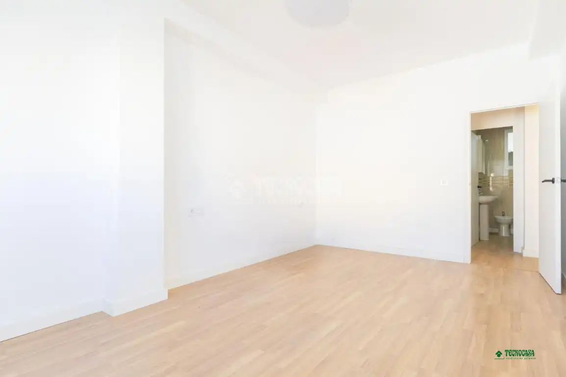Habitación de Piso en venta en Almería