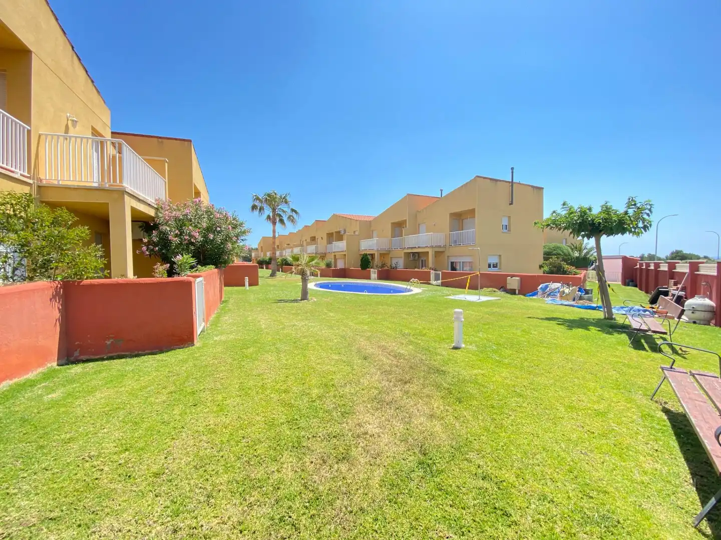 Adossat amb piscina en venda a Miami Platja