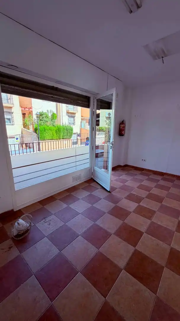Local comercial en alquiler en Atarfe, imagen 3