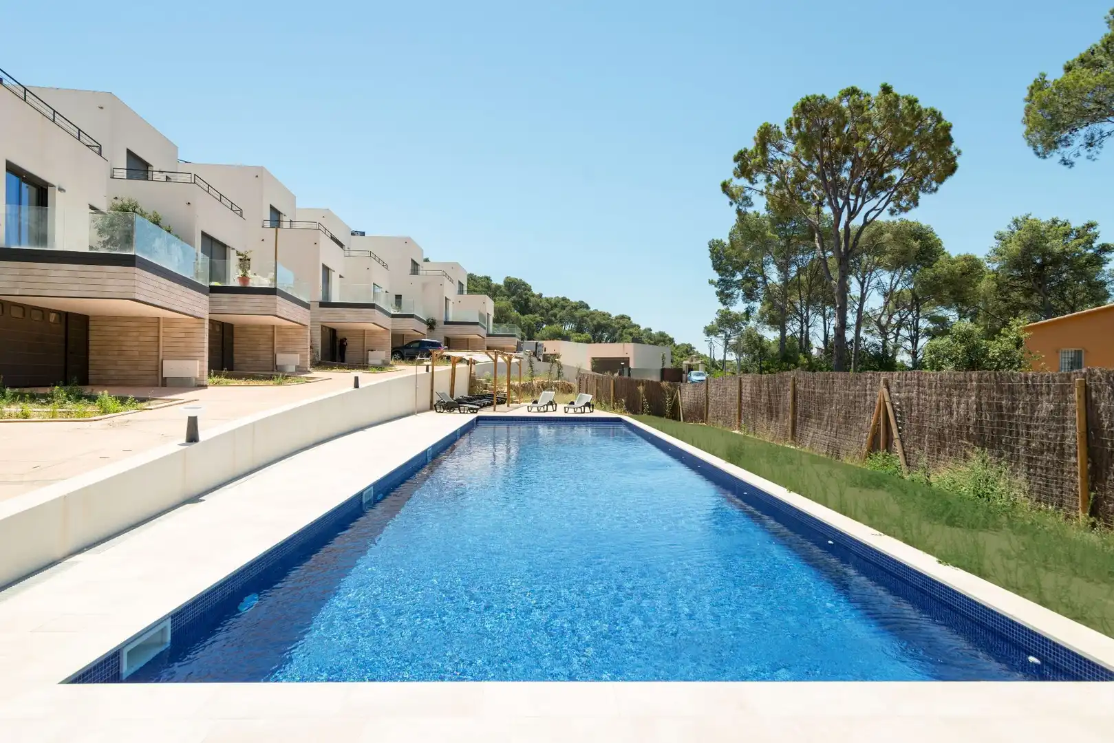 Piscina de Casa adosada en venda en Palafrugell amb Aire condicionat, Calefacció i Jardí privat