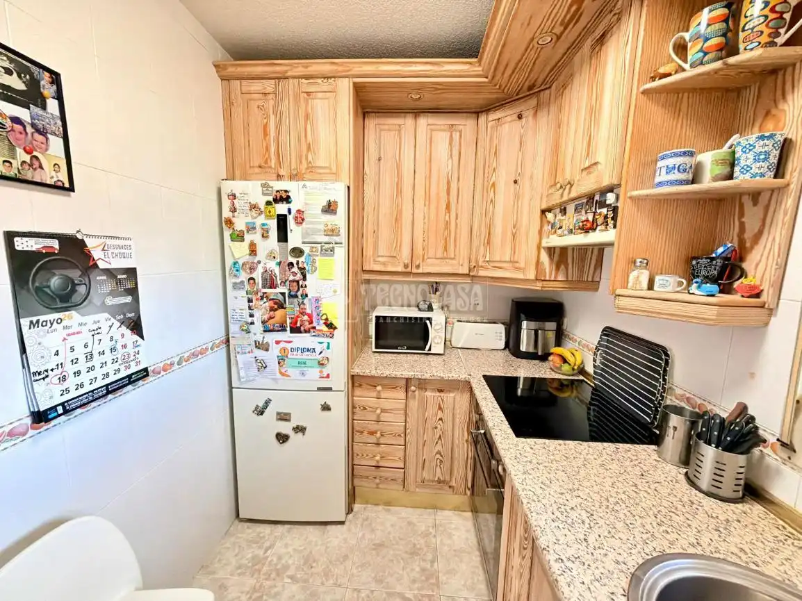 Kitchen of Flat for sale in Pinto  with Air Conditioner, Terrace and Balcony