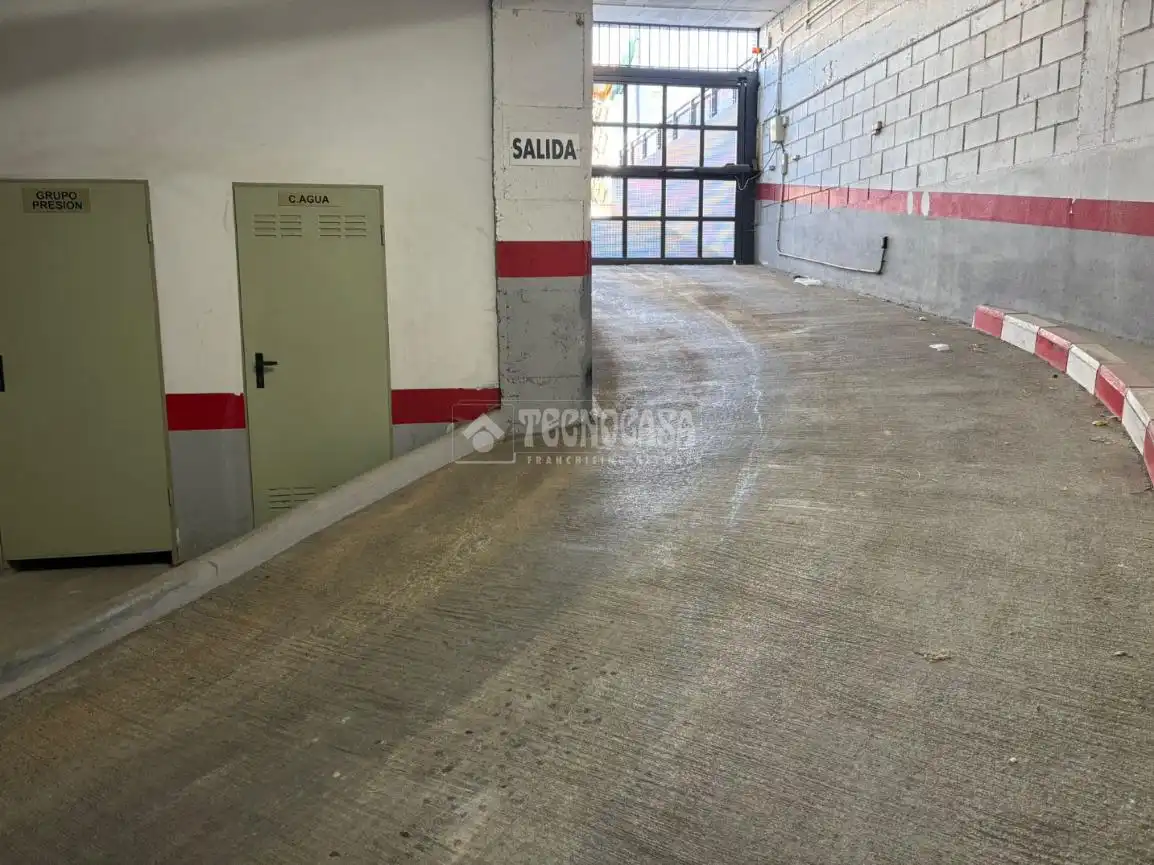 Aparcament en venda a Zona de la Vega, imagen 4