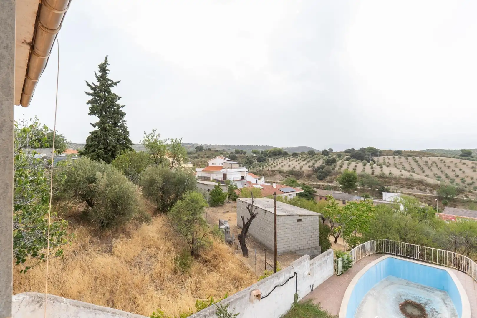 Houses for sale in Camino DE LA BARRERA (FAR), 58, Fargue