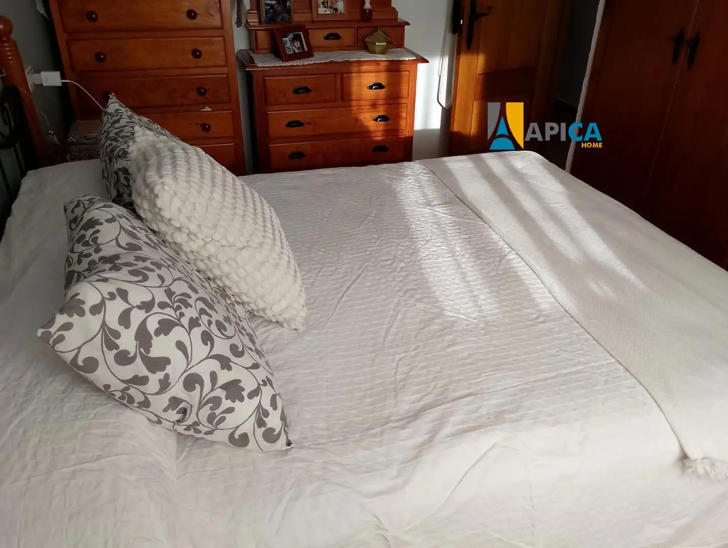 Habitación de Casa adosada en venta en Barbate con Terraza y Amueblado