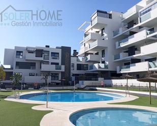 Vista exterior de Pis en venda en Torremolinos amb Aire condicionat, Terrassa i Piscina